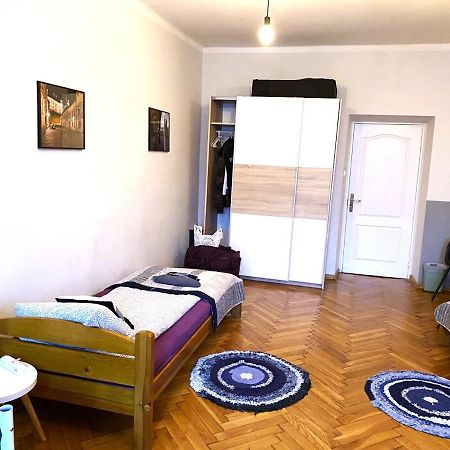 Appartement Lares And Penates à Cracovie Extérieur photo