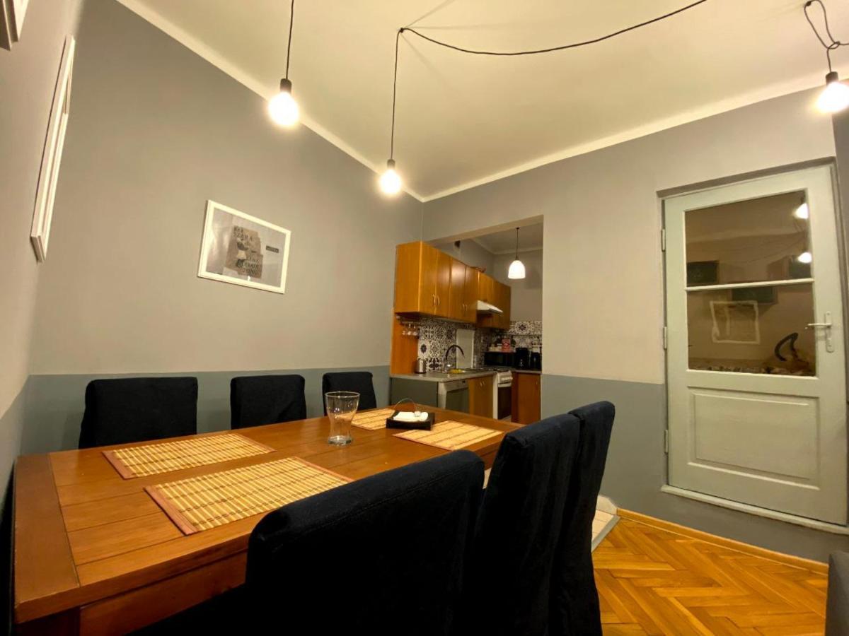 Appartement Lares And Penates à Cracovie Extérieur photo