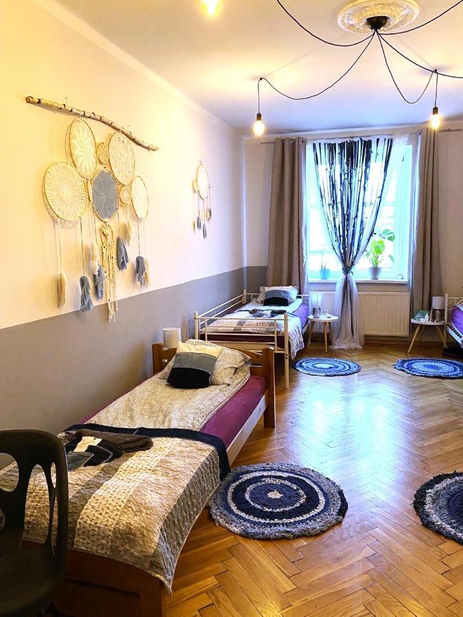 Appartement Lares And Penates à Cracovie Extérieur photo
