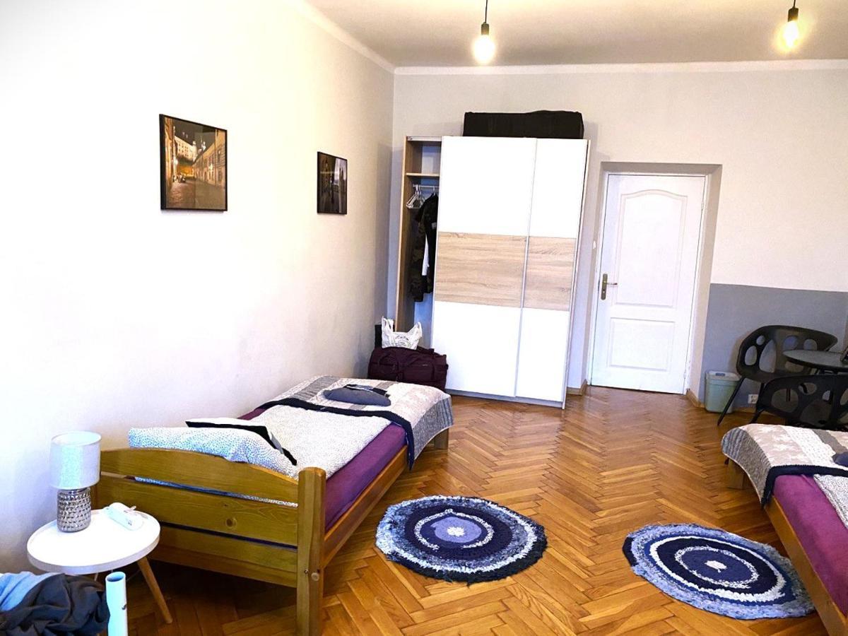 Appartement Lares And Penates à Cracovie Extérieur photo